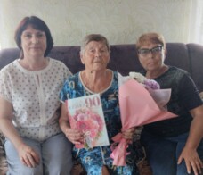 90 лет - достойный возраст!